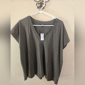 Express Olive V-Neck Short Sleeve Tee